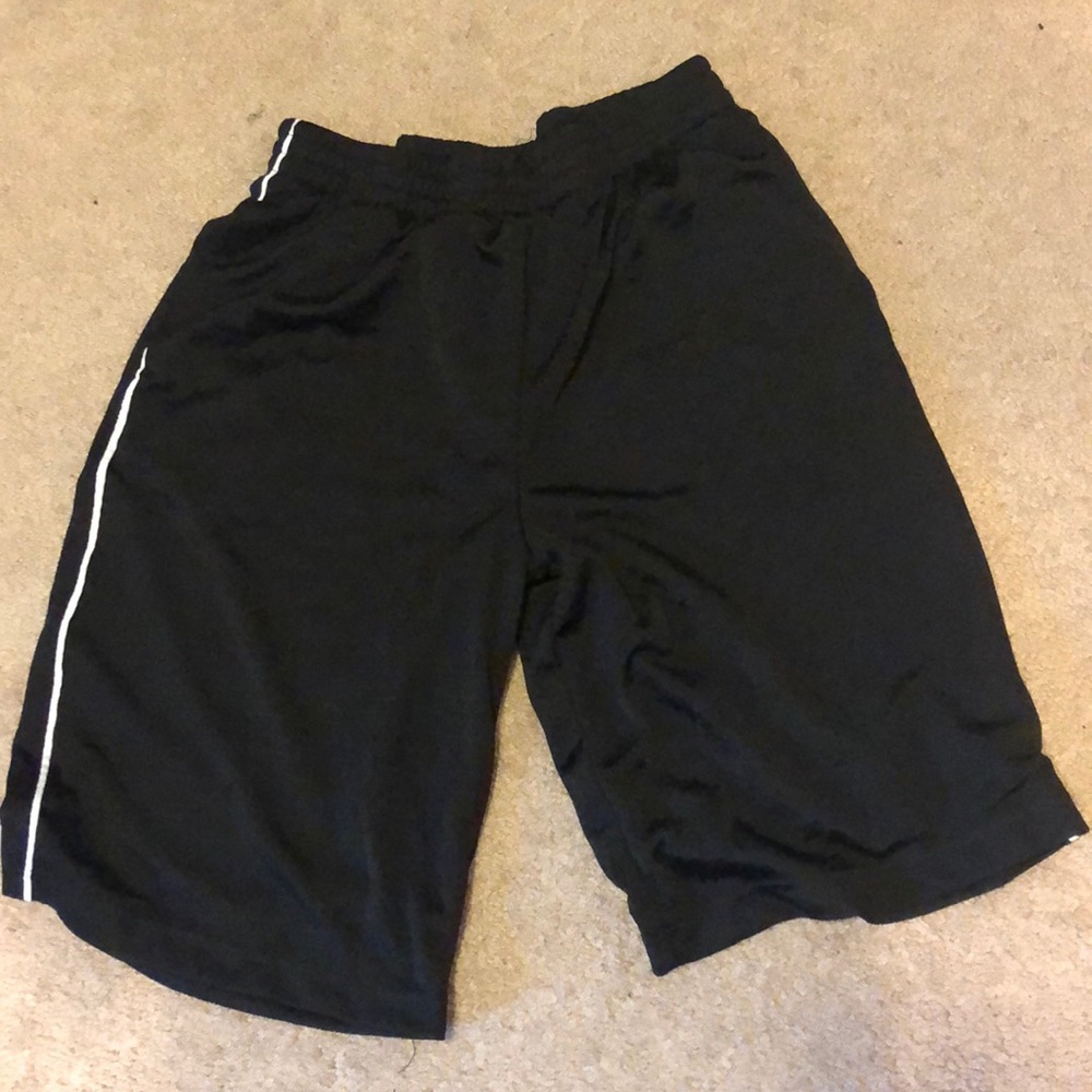 Basketball shorts/ xersion